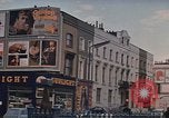 Image le bout du monde cafe London England Royaume-Uni, 1970, de la seconde 40 séquences d'archives historiques vidéo 65675043077