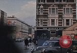 Image le bout du monde cafe London England Royaume-Uni, 1970, de la seconde 44 séquences d'archives historiques vidéo 65675043077