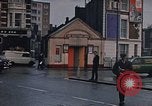 Image le bout du monde cafe London England Royaume-Uni, 1970, de la seconde 61 séquences d'archives historiques vidéo 65675043077