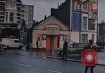 Image le bout du monde cafe London England Royaume-Uni, 1970, de la seconde 62 séquences d'archives historiques vidéo 65675043077