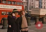 Image à poil long hippies London England Royaume-Uni, 1970, de la seconde 30 séquences d'archives historiques vidéo 65675043079