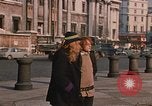 Image à poil long hippies London England Royaume-Uni, 1970, de la seconde 57 séquences d'archives historiques vidéo 65675043079