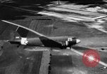 Standbild C-47 Skytrain Ausbildung United States USA, 1944, aus Sekunde 56 historischem Filmmaterial Videoclip 65675043120