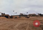 Standbild 1 Air Cavalry Division Süd Vietnam Camp Evans, 1968, aus Sekunde 31 historischem Filmmaterial Videoclip 65675043121