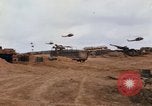 Standbild 1 Air Cavalry Division Süd Vietnam Camp Evans, 1968, aus Sekunde 34 historischem Filmmaterial Videoclip 65675043121