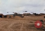 Standbild 1 Air Cavalry Division Süd Vietnam Camp Evans, 1968, aus Sekunde 38 historischem Filmmaterial Videoclip 65675043121