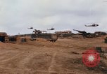 Standbild 1 Air Cavalry Division Süd Vietnam Camp Evans, 1968, aus Sekunde 41 historischem Filmmaterial Videoclip 65675043121
