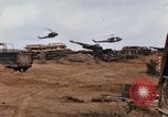 Standbild 1 Air Cavalry Division Süd Vietnam Camp Evans, 1968, aus Sekunde 46 historischem Filmmaterial Videoclip 65675043121