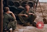 Standbild 1 Air Cavalry Division Süd Vietnam Camp Evans, 1968, aus Sekunde 46 historischem Filmmaterial Videoclip 65675043123