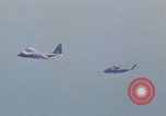 Standbild HH-3E in Flug Vietnam, 1970, aus Sekunde 10 historischem Filmmaterial Videoclip 65675043125