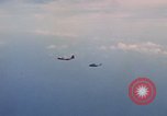 Standbild HH-3E in Flug Vietnam, 1970, aus Sekunde 16 historischem Filmmaterial Videoclip 65675043125