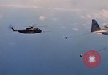 Standbild HH-3E in Flug Vietnam, 1970, aus Sekunde 36 historischem Filmmaterial Videoclip 65675043125