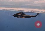 Standbild HH-3E in Flug Vietnam, 1970, aus Sekunde 50 historischem Filmmaterial Videoclip 65675043125