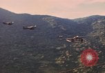 Standbild HH-3E Jolly grün Hubschrauber Vietnam Da Nang, 1970, aus Sekunde 49 historischem Filmmaterial Videoclip 65675043126
