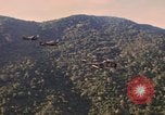 Standbild HH-3E Jolly grün Hubschrauber Vietnam Da Nang, 1970, aus Sekunde 56 historischem Filmmaterial Videoclip 65675043126