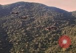 Standbild HH-3E Jolly grün Hubschrauber Vietnam Da Nang, 1970, aus Sekunde 59 historischem Filmmaterial Videoclip 65675043126
