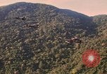 Standbild HH-3E Jolly grün Hubschrauber Vietnam Da Nang, 1970, aus Sekunde 60 historischem Filmmaterial Videoclip 65675043126