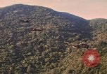 Standbild HH-3E Jolly grün Hubschrauber Vietnam Da Nang, 1970, aus Sekunde 61 historischem Filmmaterial Videoclip 65675043126