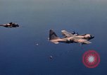 Standbild im Flug durch den HC-130 P Vietnam Da Nang, 1970, aus Sekunde 13 historischem Filmmaterial Videoclip 65675043127
