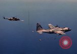 Standbild im Flug durch den HC-130 P Vietnam Da Nang, 1970, aus Sekunde 17 historischem Filmmaterial Videoclip 65675043127