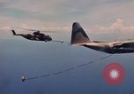 Standbild im Flug durch den HC-130 P Vietnam Da Nang, 1970, aus Sekunde 29 historischem Filmmaterial Videoclip 65675043127