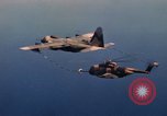 Standbild im Flug durch den HC-130 P Vietnam Da Nang, 1970, aus Sekunde 57 historischem Filmmaterial Videoclip 65675043127