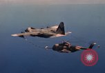 Standbild im Flug durch den HC-130 P Vietnam Da Nang, 1970, aus Sekunde 60 historischem Filmmaterial Videoclip 65675043127