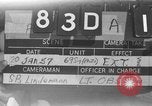 Standbild Studenten manövrieren Pole bei Ski Patrol Schule Berchtesgaden Deutschland, 1957, aus Sekunde 1 historischem Filmmaterial Videoclip 65675043163