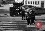 Standbild Ski Patrol School an Skytop Lodge Berchtesgaden Deutschland, 1957, aus Sekunde 10 historischem Filmmaterial Videoclip 65675043164