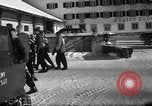 Standbild Ski Patrol School an Skytop Lodge Berchtesgaden Deutschland, 1957, aus Sekunde 35 historischem Filmmaterial Videoclip 65675043164