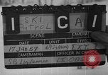 Image skieurs pratique au US Ski Patrol School Berchtesgaden Allemagne, 1957, de la seconde 1 séquences d'archives historiques vidéo 65675043166