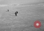 Image skieurs pratique au US Ski Patrol School Berchtesgaden Allemagne, 1957, de la seconde 19 séquences d'archives historiques vidéo 65675043166