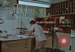 Immagine di La Glomar Challenger esplorare oceano pavimento Oceano atlantico, 1974, secondo 37 filmato di repertorio 65675043169