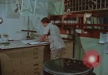 Immagine di La Glomar Challenger esplorare oceano pavimento Oceano atlantico, 1974, secondo 38 filmato di repertorio 65675043169
