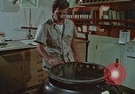 Immagine di La Glomar Challenger esplorare oceano pavimento Oceano atlantico, 1974, secondo 40 filmato di repertorio 65675043169