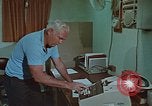 Immagine di La Glomar Challenger esplorare oceano pavimento Oceano atlantico, 1974, secondo 53 filmato di repertorio 65675043169