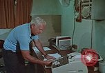 Immagine di La Glomar Challenger esplorare oceano pavimento Oceano atlantico, 1974, secondo 58 filmato di repertorio 65675043169