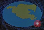 Immagine di Pangea super continente e tettonica a zolle United States USA, 1974, secondo 3 filmato di repertorio 65675043170