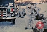 Image troupes ski italiens dans l'exercise de l'OTAN " Arctic Express" Norvège, 1970, de la seconde 22 séquences d'archives historiques vidéo 65675043178