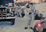 Image troupes ski italiens dans l'exercise de l'OTAN " Arctic Express" Norvège, 1970, de la seconde 23 séquences d'archives historiques vidéo 65675043178