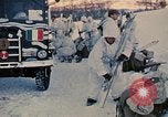 Image troupes ski italiens dans l'exercise de l'OTAN " Arctic Express" Norvège, 1970, de la seconde 28 séquences d'archives historiques vidéo 65675043178
