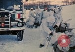 Image troupes ski italiens dans l'exercise de l'OTAN " Arctic Express" Norvège, 1970, de la seconde 30 séquences d'archives historiques vidéo 65675043178