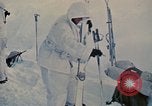 Image troupes ski italiens dans l'exercise de l'OTAN " Arctic Express" Norvège, 1970, de la seconde 38 séquences d'archives historiques vidéo 65675043178