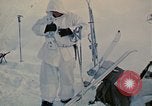Image troupes ski italiens dans l'exercise de l'OTAN " Arctic Express" Norvège, 1970, de la seconde 49 séquences d'archives historiques vidéo 65675043178