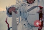 Image troupes ski italiens dans l'exercise de l'OTAN " Arctic Express" Norvège, 1970, de la seconde 58 séquences d'archives historiques vidéo 65675043178