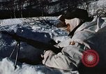 Standbild Italienische Alpini während der NATO "Arctic Express" Übung Norwegen, 1970, aus Sekunde 35 historischem Filmmaterial Videoclip 65675043180