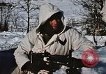 Standbild Italienische Alpini während der NATO "Arctic Express" Übung Norwegen, 1970, aus Sekunde 44 historischem Filmmaterial Videoclip 65675043180