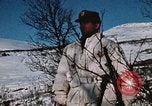 Standbild Italienische Alpini während der NATO "Arctic Express" Übung Norwegen, 1970, aus Sekunde 51 historischem Filmmaterial Videoclip 65675043180