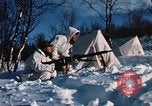 Standbild Italienische Alpini während der NATO "Arctic Express" Übung Norwegen, 1970, aus Sekunde 55 historischem Filmmaterial Videoclip 65675043180