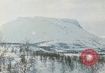 Immagine di Soldati della NATO in "Arctic Express" esercizi Norvegia, 1970, secondo 16 filmato di repertorio 65675043181